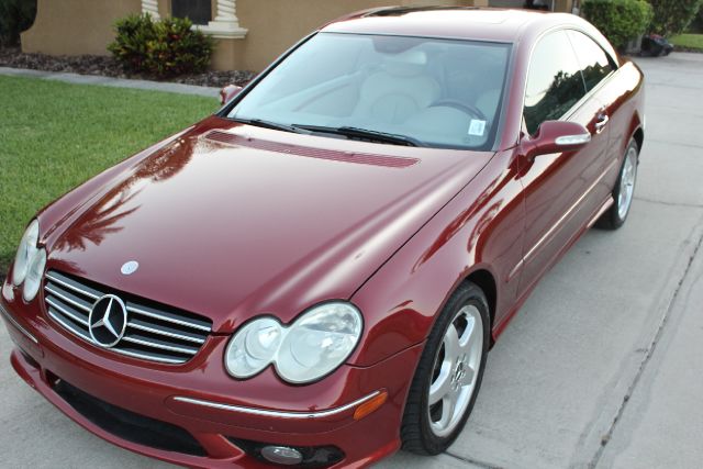 Mercedes-Benz CLK-Class 2004 photo 15