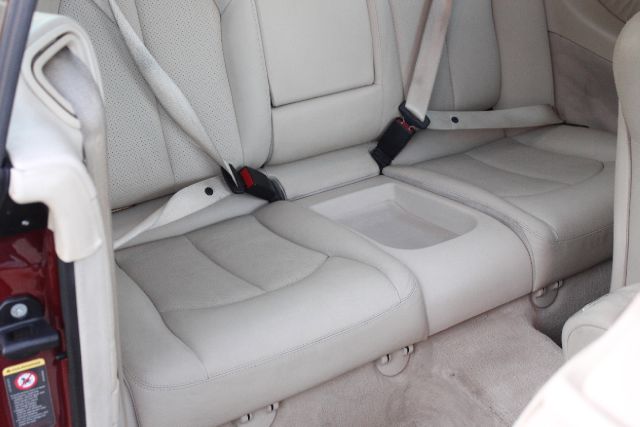 Mercedes-Benz CLK-Class 2004 photo 7