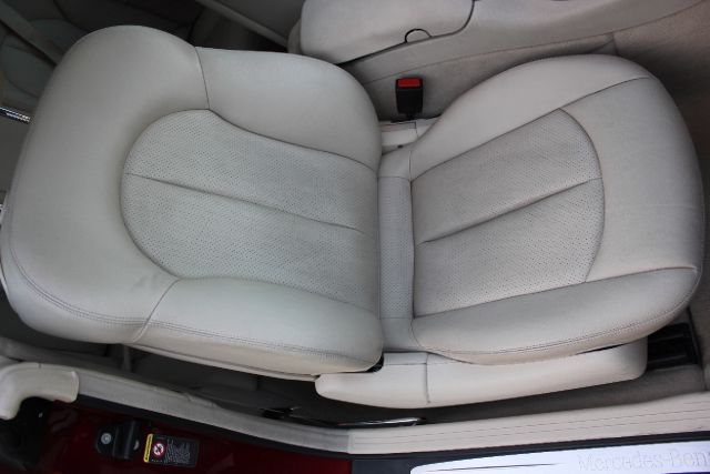 Mercedes-Benz CLK-Class 2004 photo 8