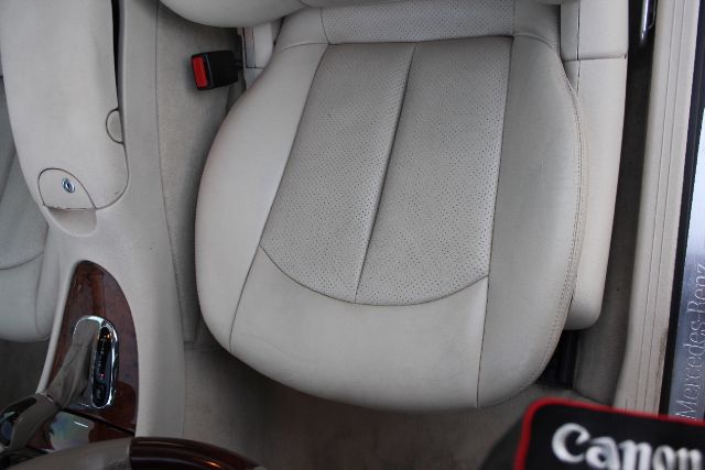 Mercedes-Benz CLK-Class 2004 photo 9