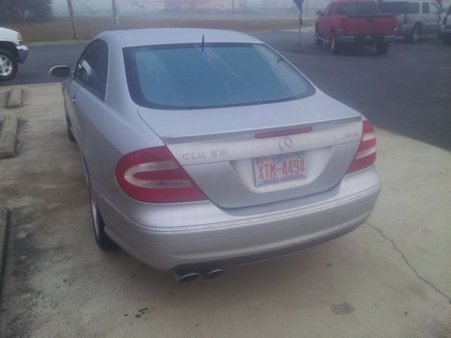 Mercedes-Benz CLK-Class 2004 photo 1