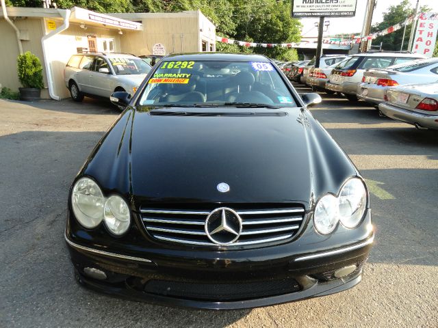 Mercedes-Benz CLK-Class 2005 photo 0