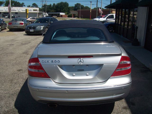 Mercedes-Benz CLK-Class 2005 photo 1