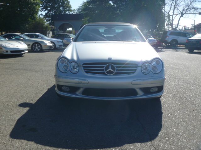 Mercedes-Benz CLK-Class 2005 photo 4