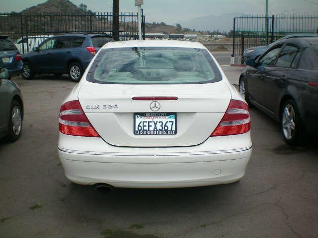 Mercedes-Benz CLK-Class 2005 photo 1