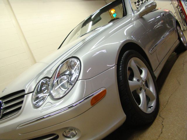 Mercedes-Benz CLK-Class 2005 photo 10