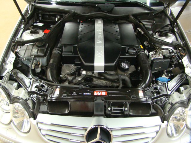 Mercedes-Benz CLK-Class 2005 photo 16