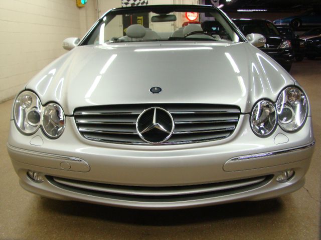 Mercedes-Benz CLK-Class 2005 photo 30