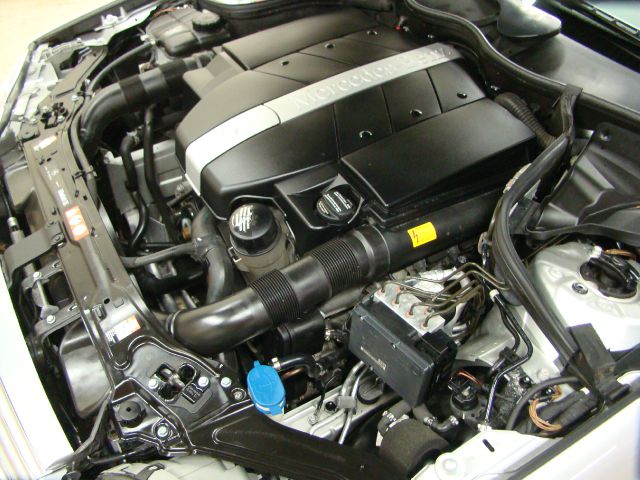 Mercedes-Benz CLK-Class 2005 photo 42