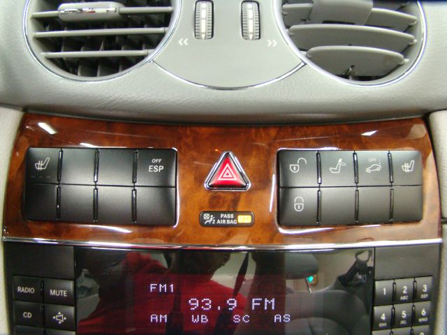 Mercedes-Benz CLK-Class 2005 photo 55