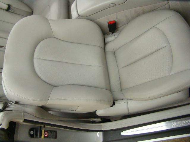 Mercedes-Benz CLK-Class 2005 photo 6