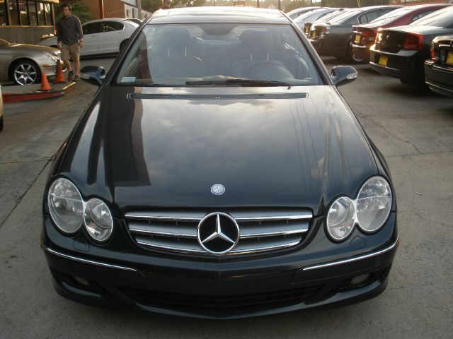Mercedes-Benz CLK-Class 2006 photo 3