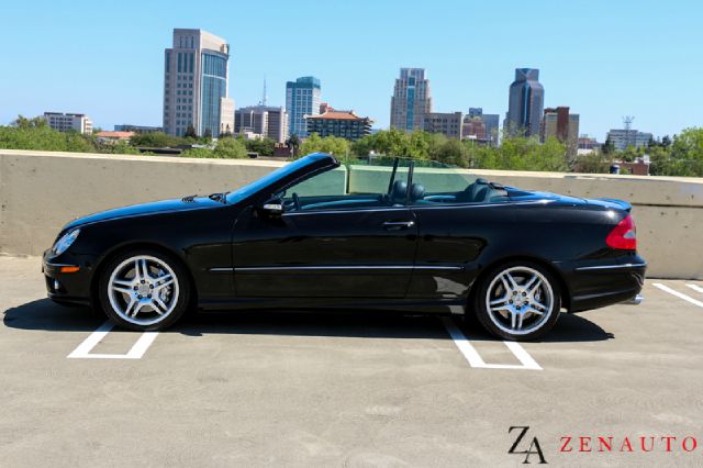 Mercedes-Benz CLK-Class 2006 photo 3