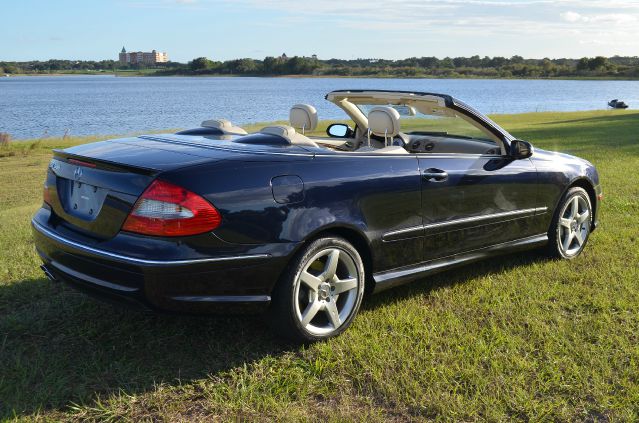 Mercedes-Benz CLK-Class 2006 photo 2