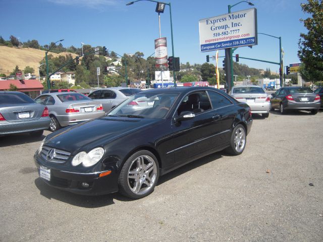 Mercedes-Benz CLK-Class 2006 photo 3