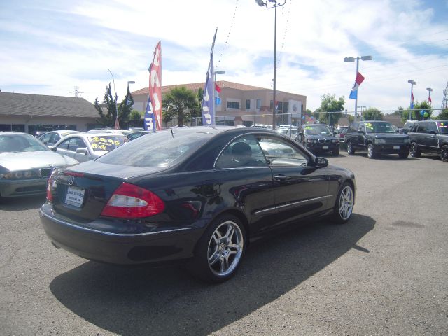 Mercedes-Benz CLK-Class 2006 photo 4
