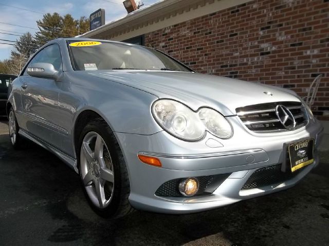 Mercedes-Benz CLK-Class 2006 photo 2