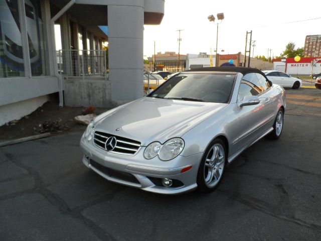 Mercedes-Benz CLK-Class 2006 photo 1