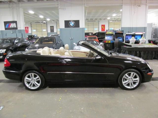 Mercedes-Benz CLK-Class 2006 photo 3