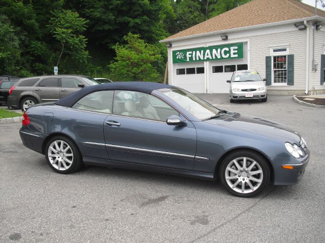 Mercedes-Benz CLK-Class 3906 Convertible