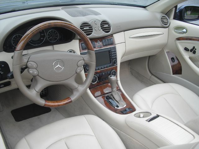 Mercedes-Benz CLK-Class 2007 photo 4