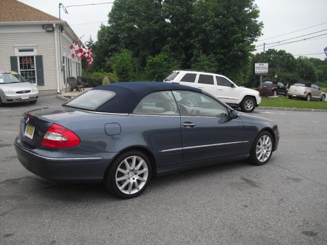 Mercedes-Benz CLK-Class 2007 photo 6