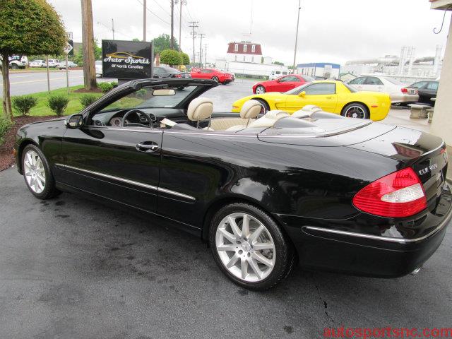 Mercedes-Benz CLK-Class 4dr Sdn LX Auto Convertible