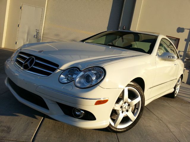 Mercedes-Benz CLK-Class 2007 photo 1