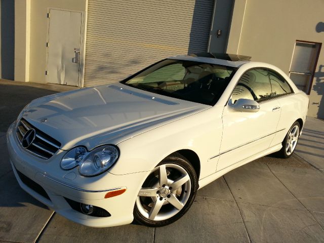 Mercedes-Benz CLK-Class 2007 photo 4