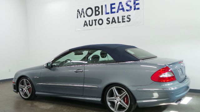 Mercedes-Benz CLK-Class 2007 photo 2