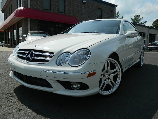 Mercedes-Benz CLK-Class 2007 photo 17