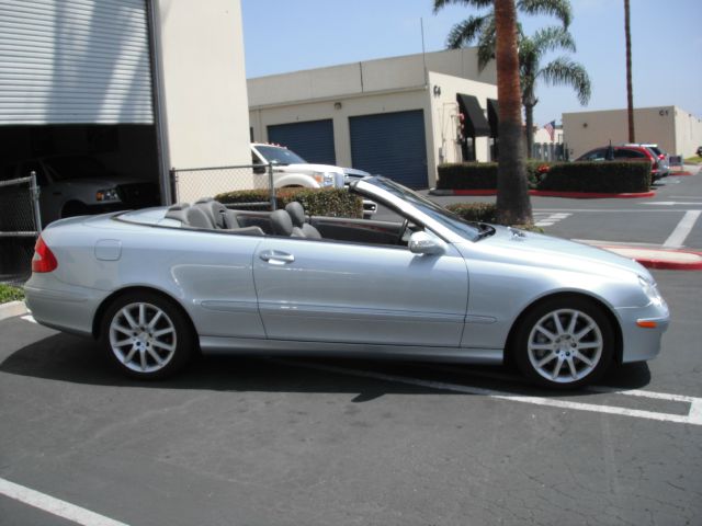 Mercedes-Benz CLK-Class 2007 photo 3
