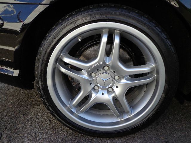 Mercedes-Benz CLK-Class 2008 photo 2