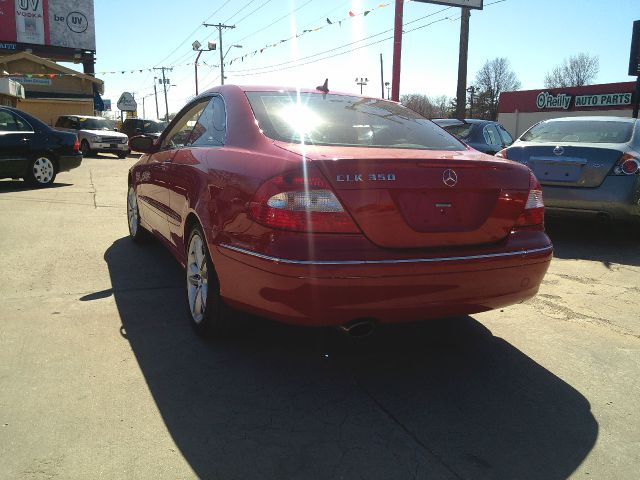 Mercedes-Benz CLK-Class 2008 photo 3