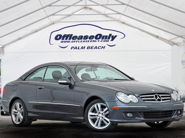 Mercedes-Benz CLK-Class 2009 photo 2