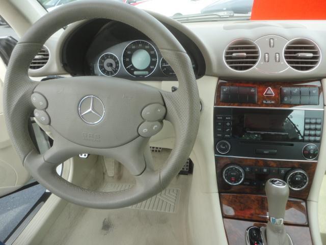 Mercedes-Benz CLK-Class 2009 photo 13