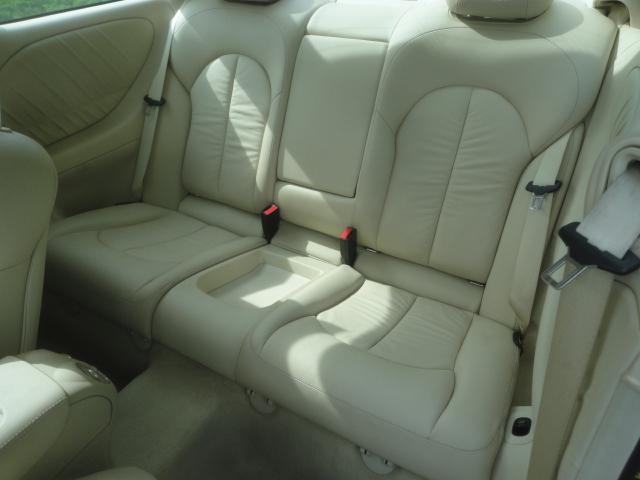 Mercedes-Benz CLK-Class 2009 photo 2