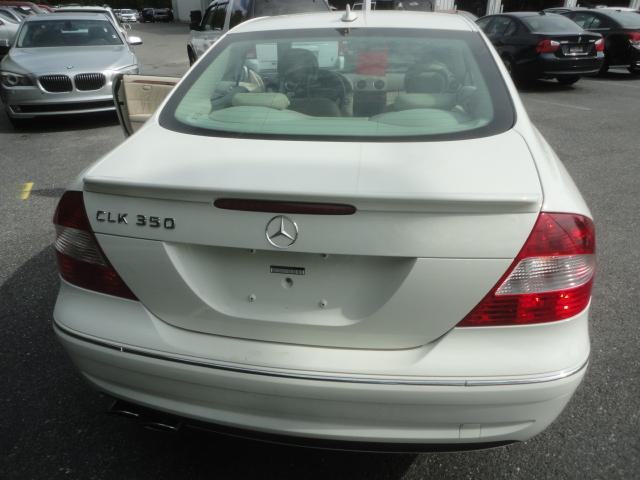 Mercedes-Benz CLK-Class 2009 photo 5