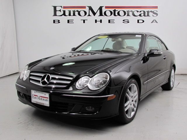 Mercedes-Benz CLK-Class 2009 photo 5