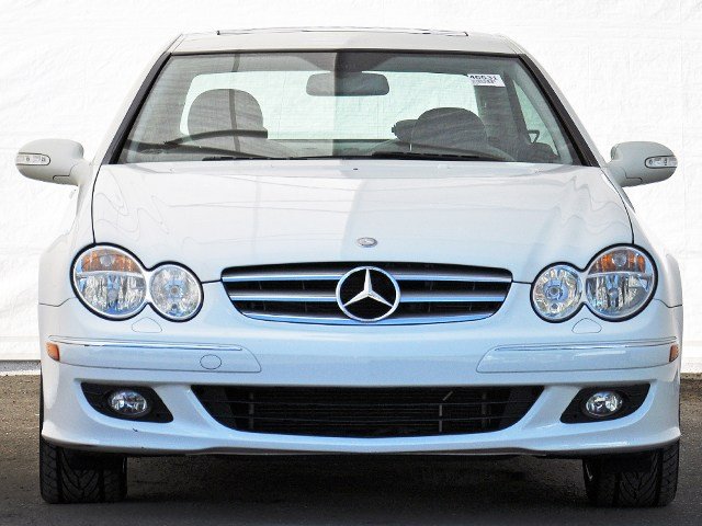 Mercedes-Benz CLK-Class 2009 photo 4