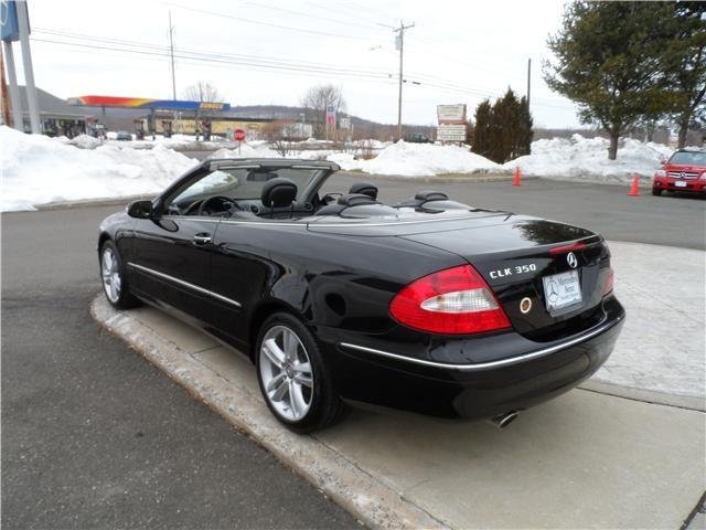 Mercedes-Benz CLK-Class 2009 photo 2