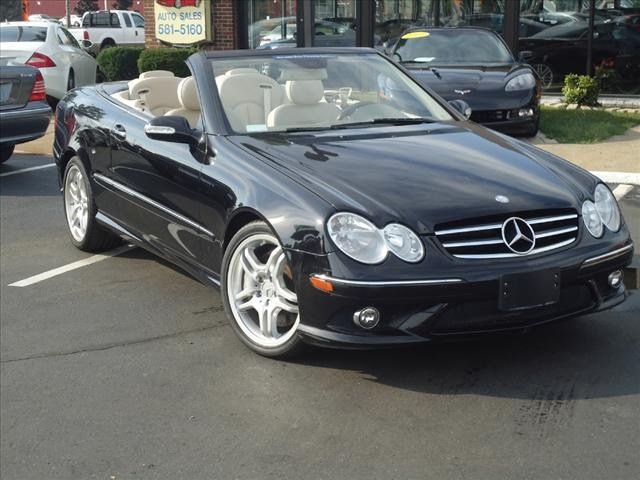 Mercedes-Benz CLK-Class 2009 photo 4