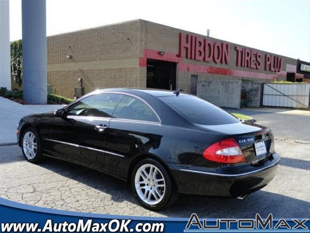 Mercedes-Benz CLK-Class 2009 photo 3