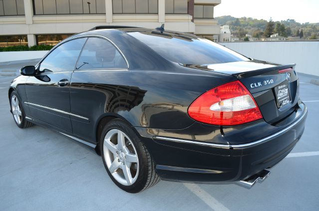 Mercedes-Benz CLK-Class 2009 photo 4