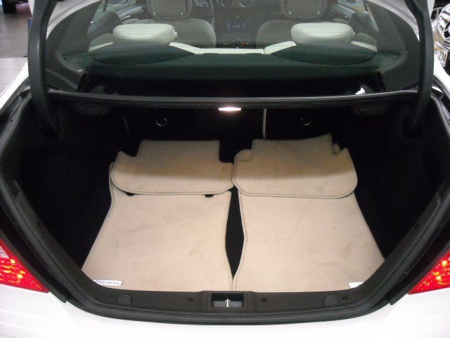 Mercedes-Benz CLK-Class 2009 photo 2