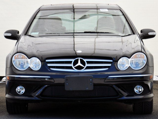 Mercedes-Benz CLK-Class 2009 photo 4