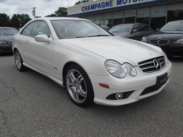 Mercedes-Benz CLK-Class 2009 photo 4