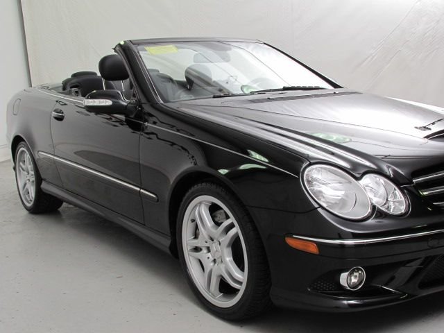 Mercedes-Benz CLK-Class 2009 photo 4