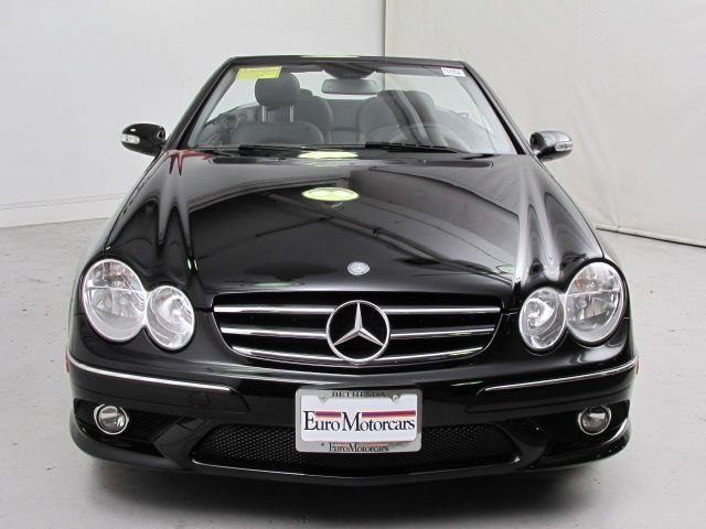 Mercedes-Benz CLK-Class 2009 photo 5