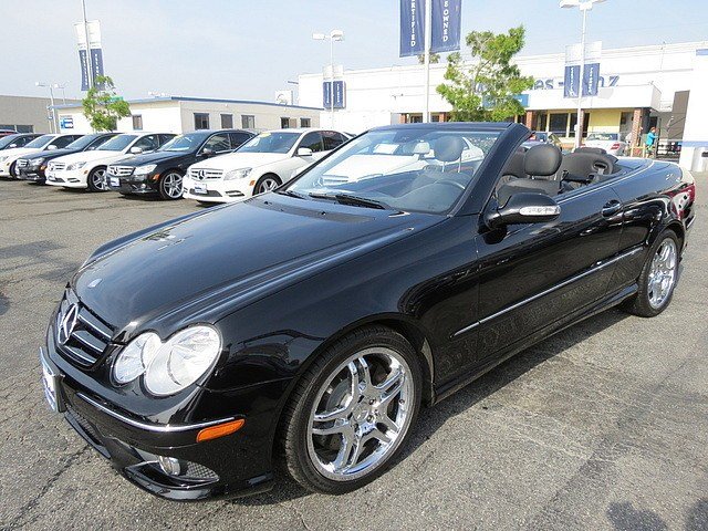 Mercedes-Benz CLK-Class 2009 photo 3